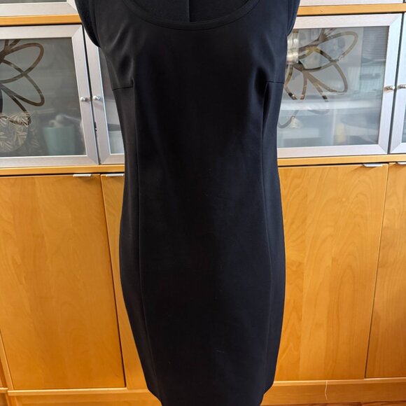 Beautiful Akris Punto Halter Knee Length Sheath Dress US Size 10 Black - Picture 6 of 6